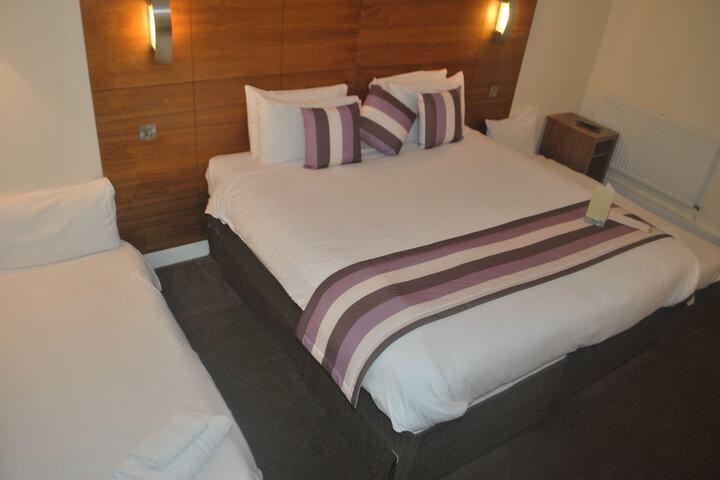 Room 8 of 46