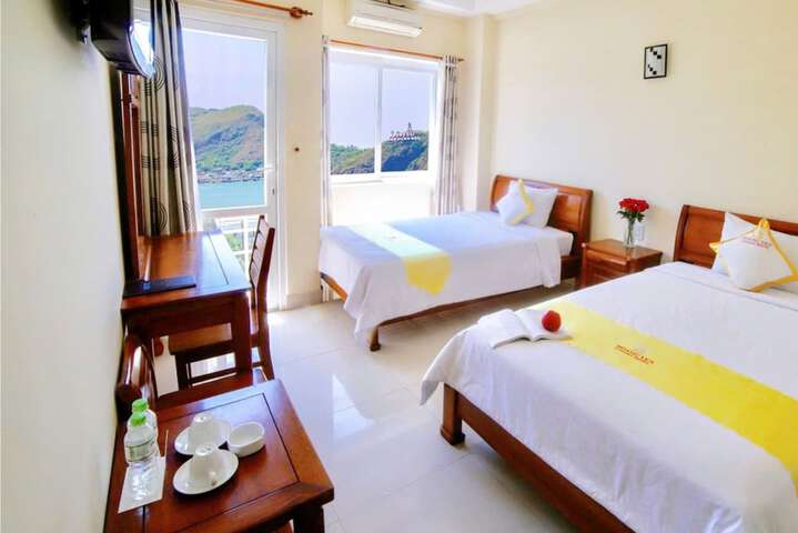 Hoang Yen Canary Hotel