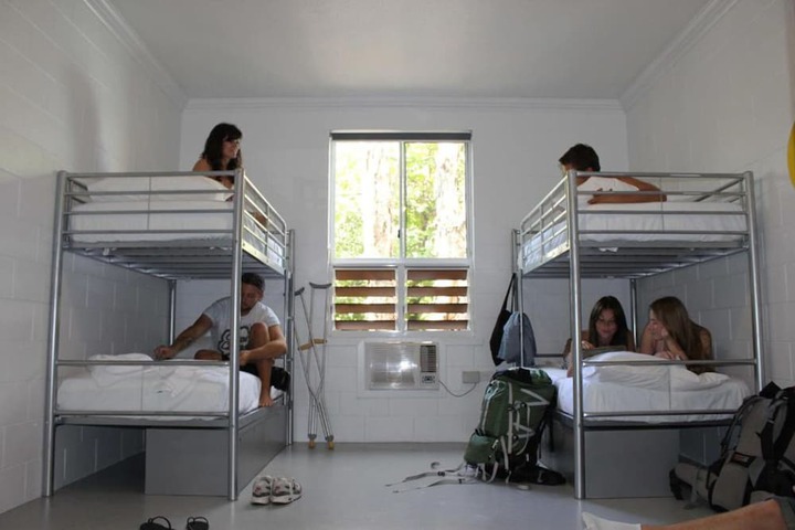 Room 8 of 40