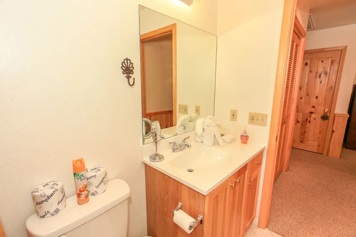 Room 8 of 25