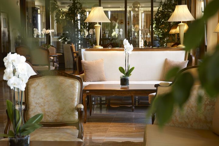 Lobby Photos