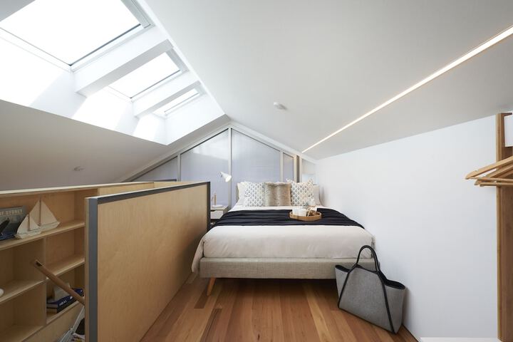 Room 4 of 24