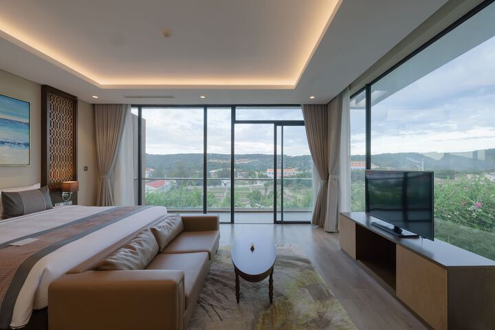Room 92 of 164
