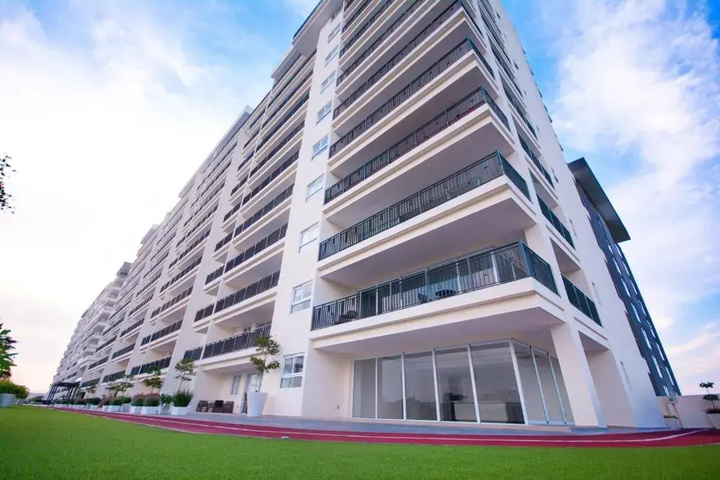 Real View Towers E706 by Casago