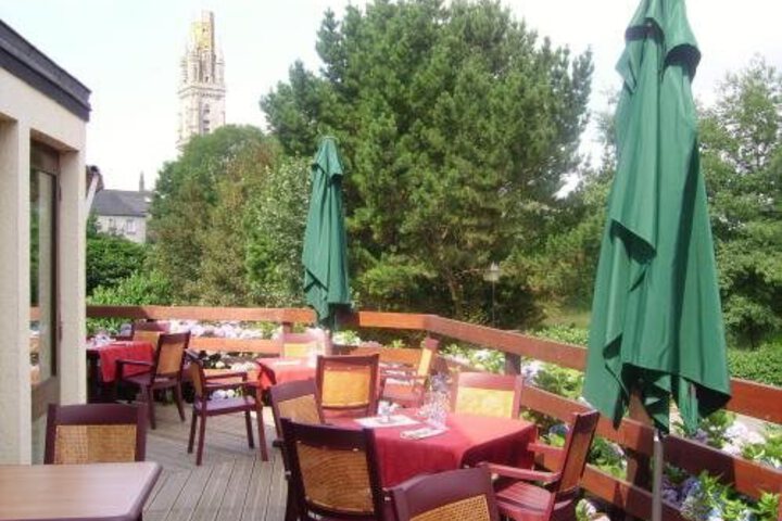 HOSTELLERIE DES ENCLOS