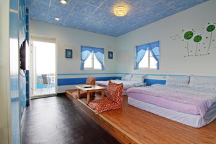Room 15 of 22