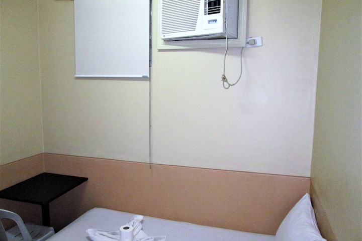 Room 22 of 42