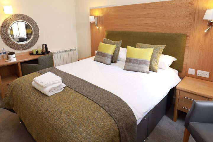 Room 3 of 22