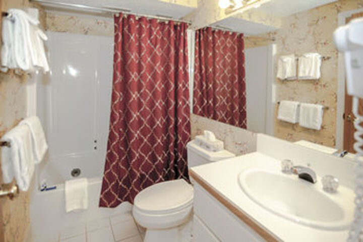 Room 4 of 47