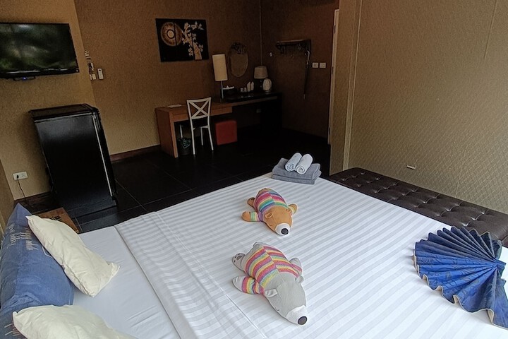 Room 19 of 47
