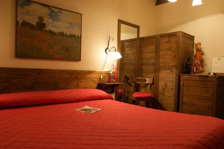 Room 27 of 49