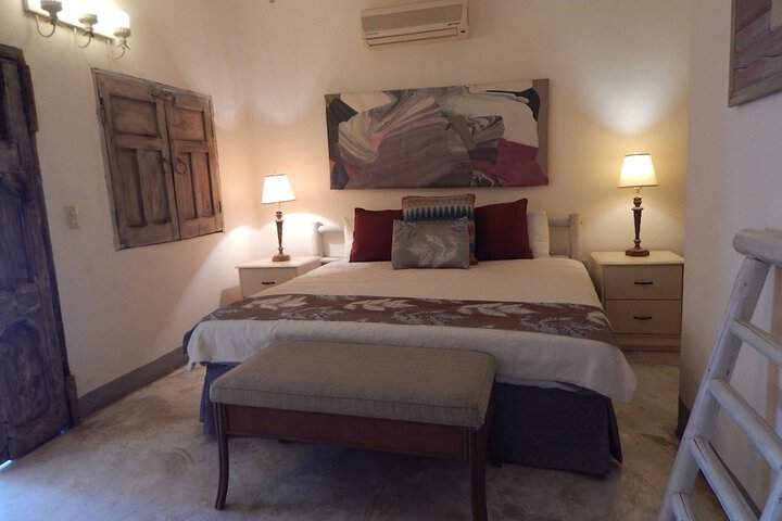 Room 32 of 54