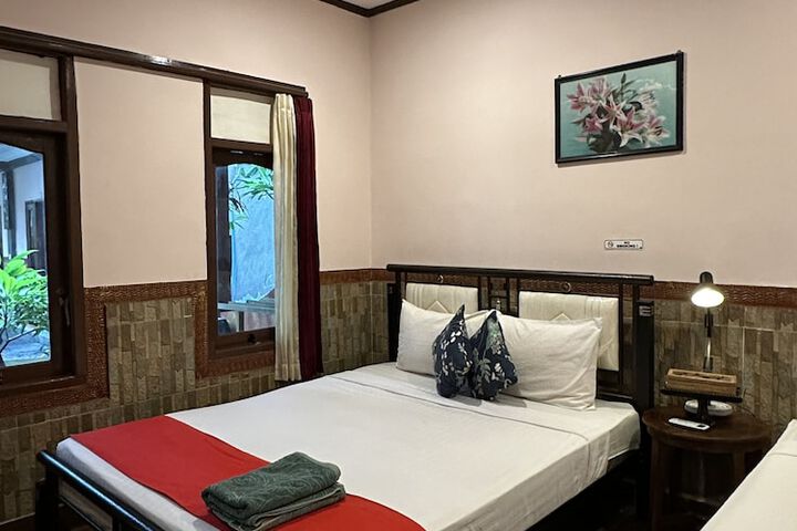 Room 9 of 28