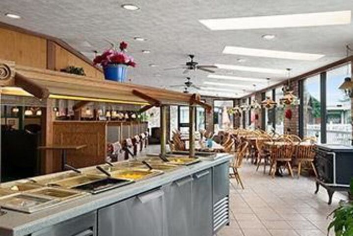 Breakfast/Coffee Service 5 of 29