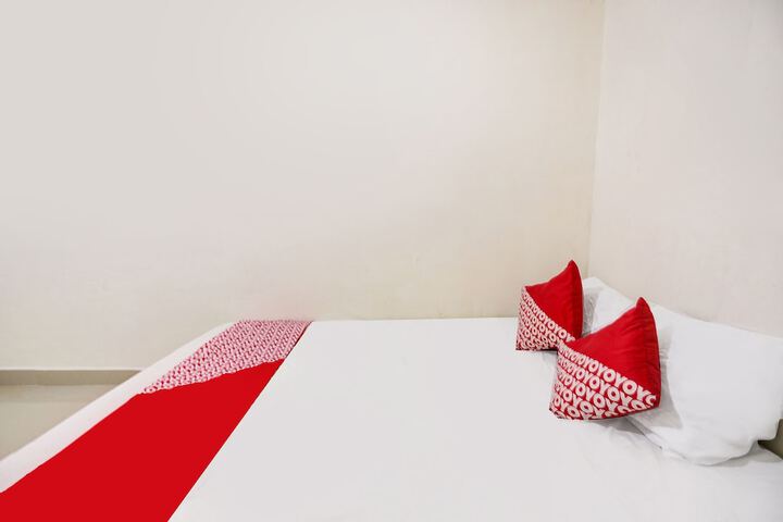 Room 7 of 25