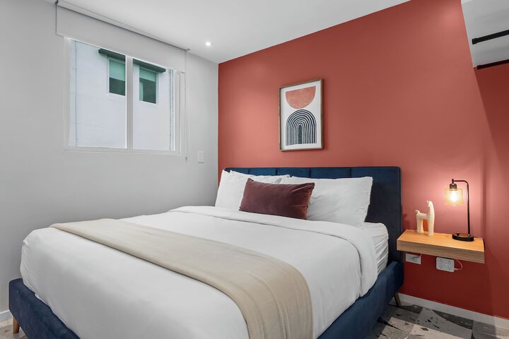 Room 32 of 118