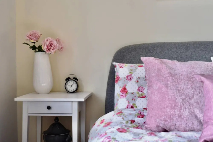 Spacious 2 Bedroom Family Home in Earlsfield