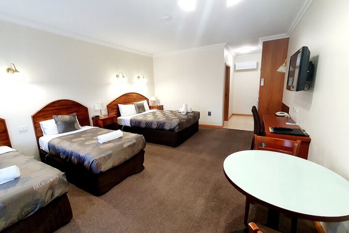 Room 5 of 51