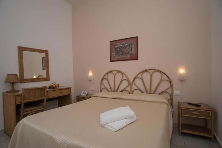 Room 14 of 59