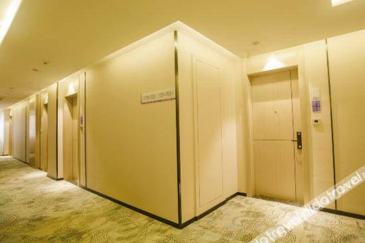 Hotel Interior 6 of 25