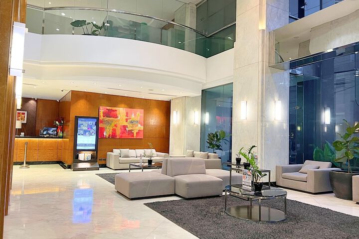 Guest Lobby