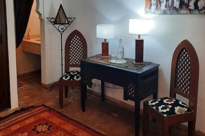 Room 28 of 159