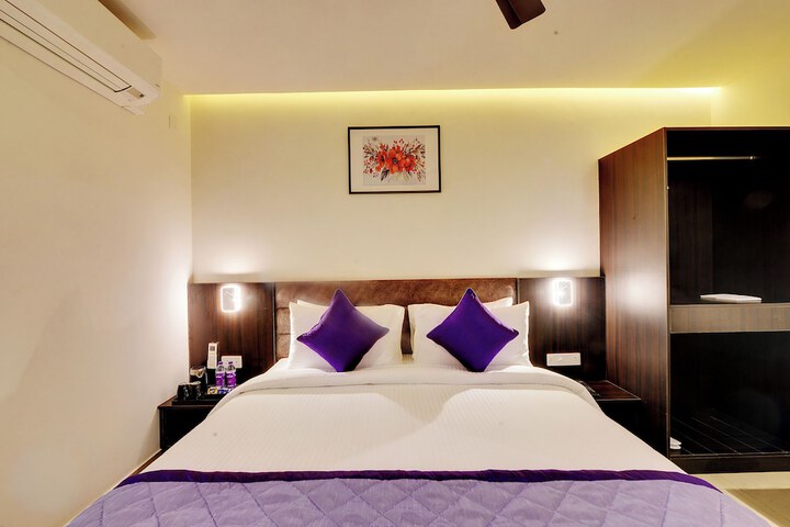 Room 8 of 22