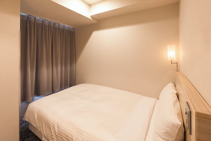 Room 6 of 32