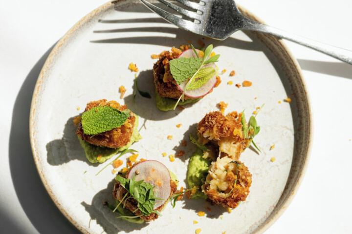 Dining 111 of 200