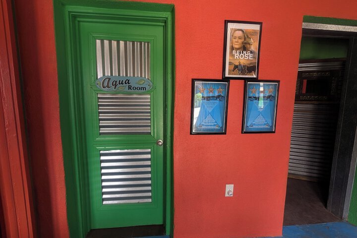Room 51 of 276