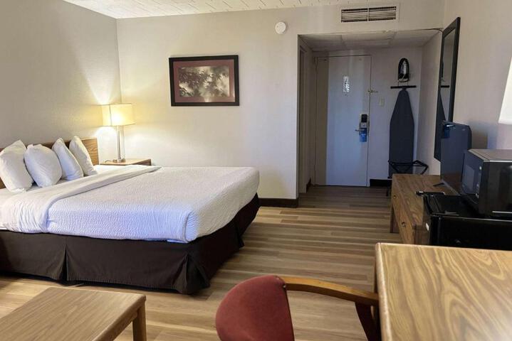 2 Double Beds (5 of 7)