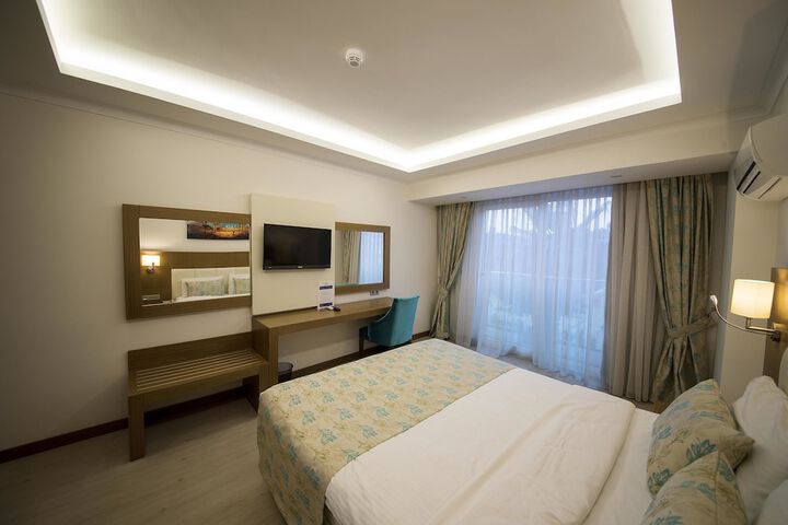 Room 8 of 62