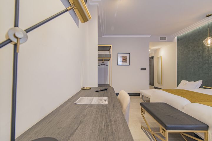 Room 15 of 57