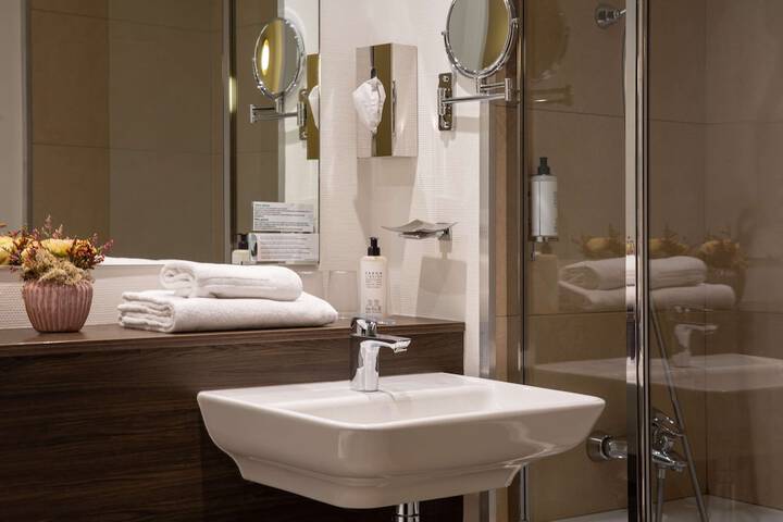 Clean Restrooms