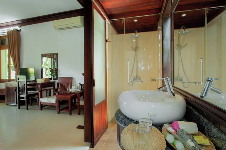 Room 21 of 71