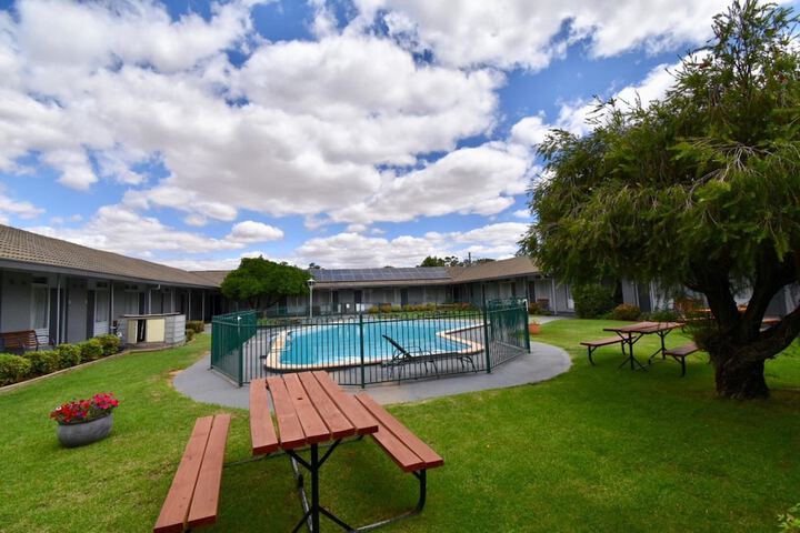Hotel with Pool