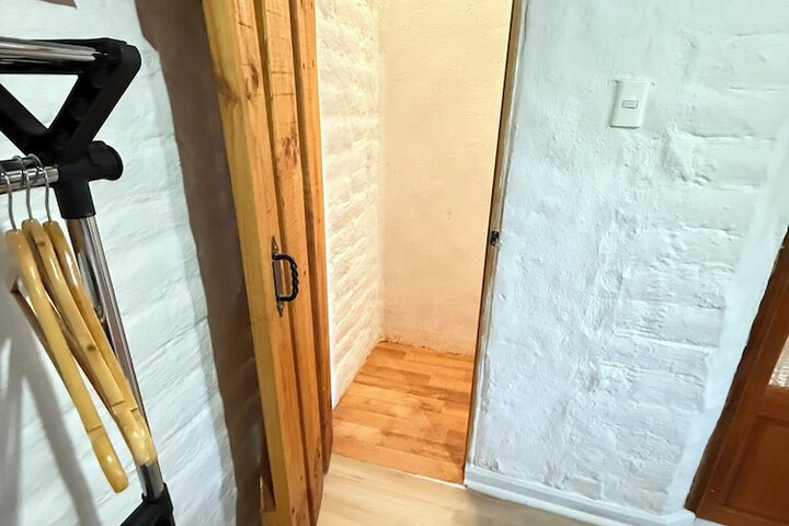 Room 10 of 150