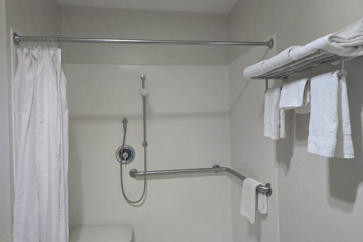 Room 41 of 43