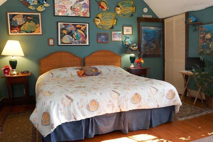Room 12 of 21