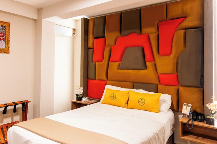 Room 34 of 81