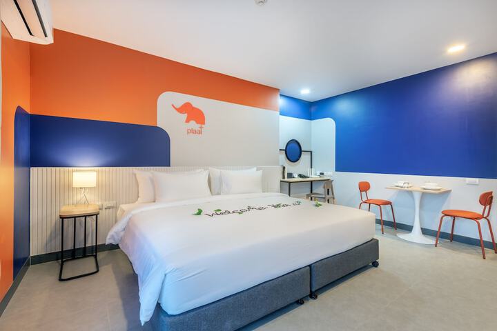Room 13 of 69