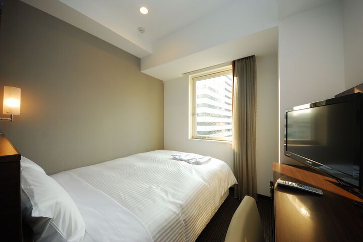 Room 26 of 49