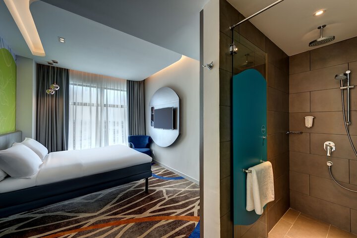 Room 8 of 29