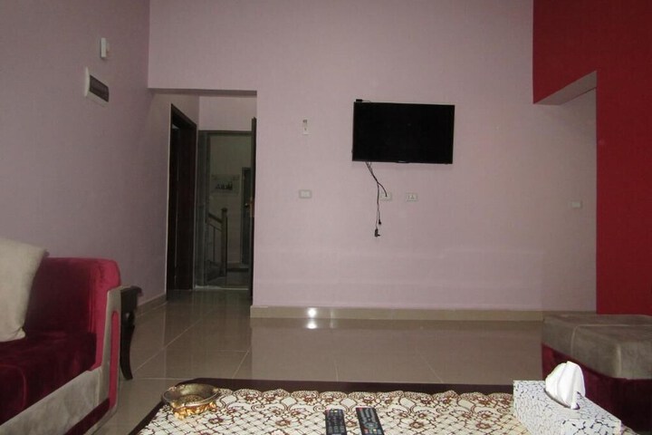 Room 18 of 29