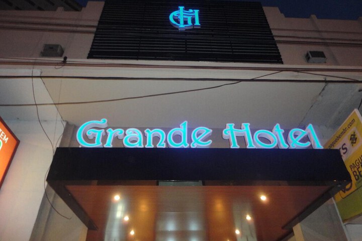 Hotel 44 of 52