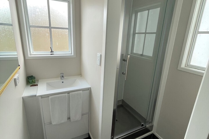 Room 43 of 65