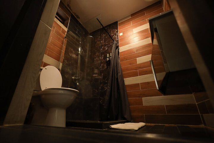 Room 12 of 29