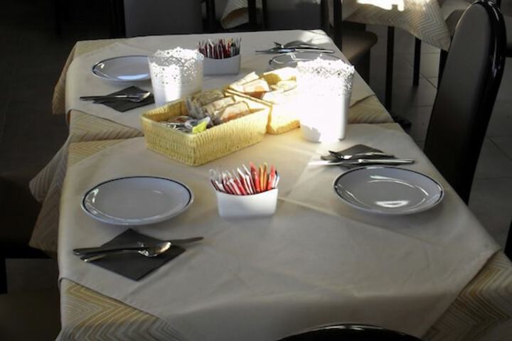 Breakfast area