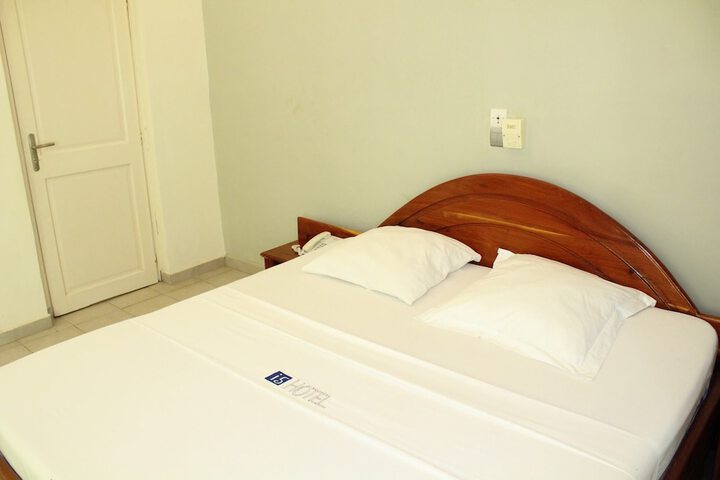 Room 14 of 17