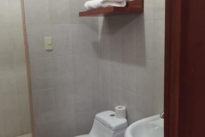 Room 14 of 32